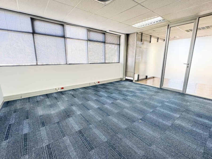 To Let Commercial Property for Rent in Plattekloof Western Cape